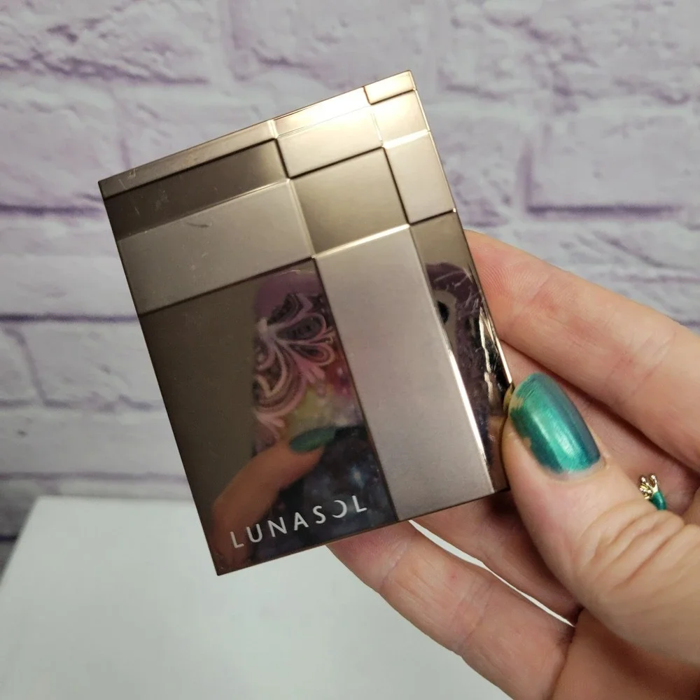 New No Box Lunasol Sand Natural Eyeshadow 02‎ Clear Sand 4g Quad Palette Matte